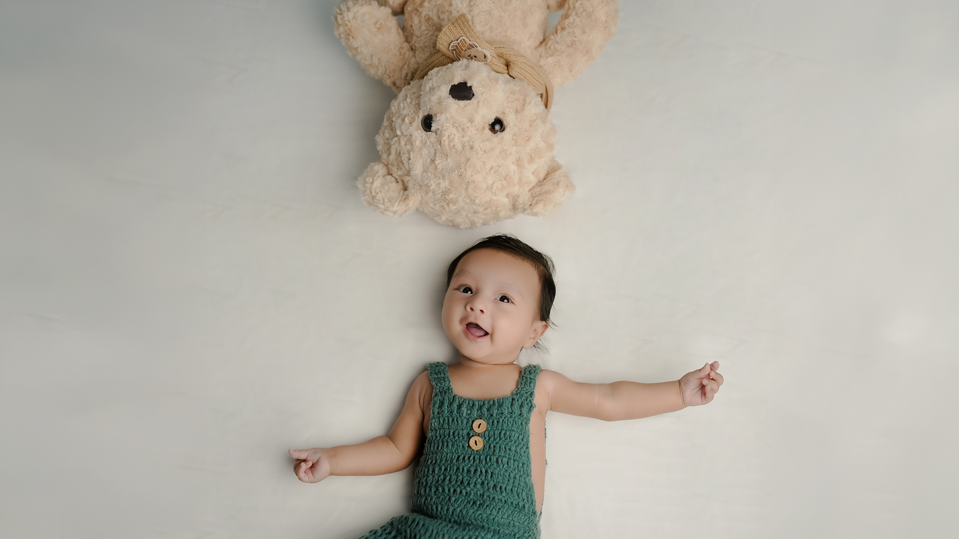 Newborn baby photography